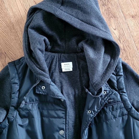 RVCA jacket - Picture 2 of 2